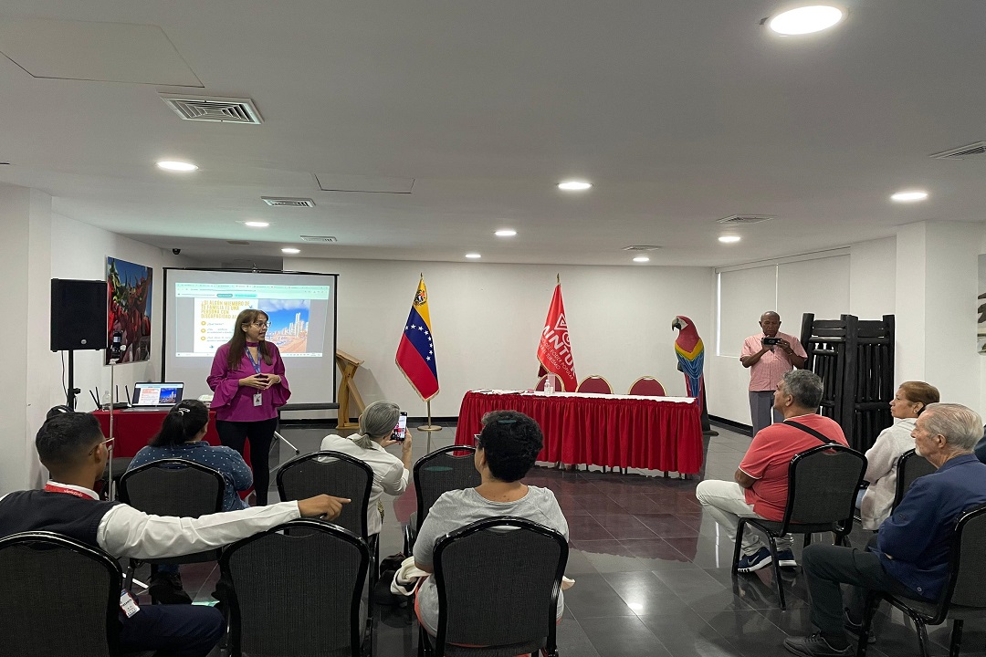 Turismo venezolano fortalece inclusión con lengua de señas